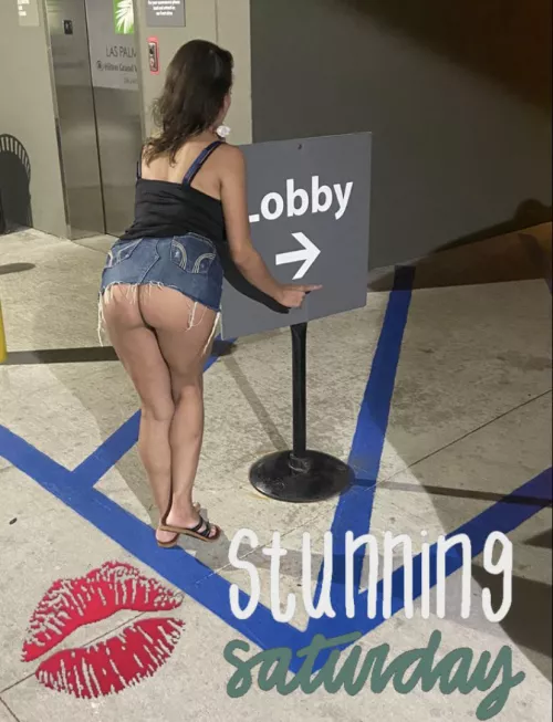 Love showing my Latina ass in public! Skirts with no panties is the only way to go out on Saturday! 😈💋😽