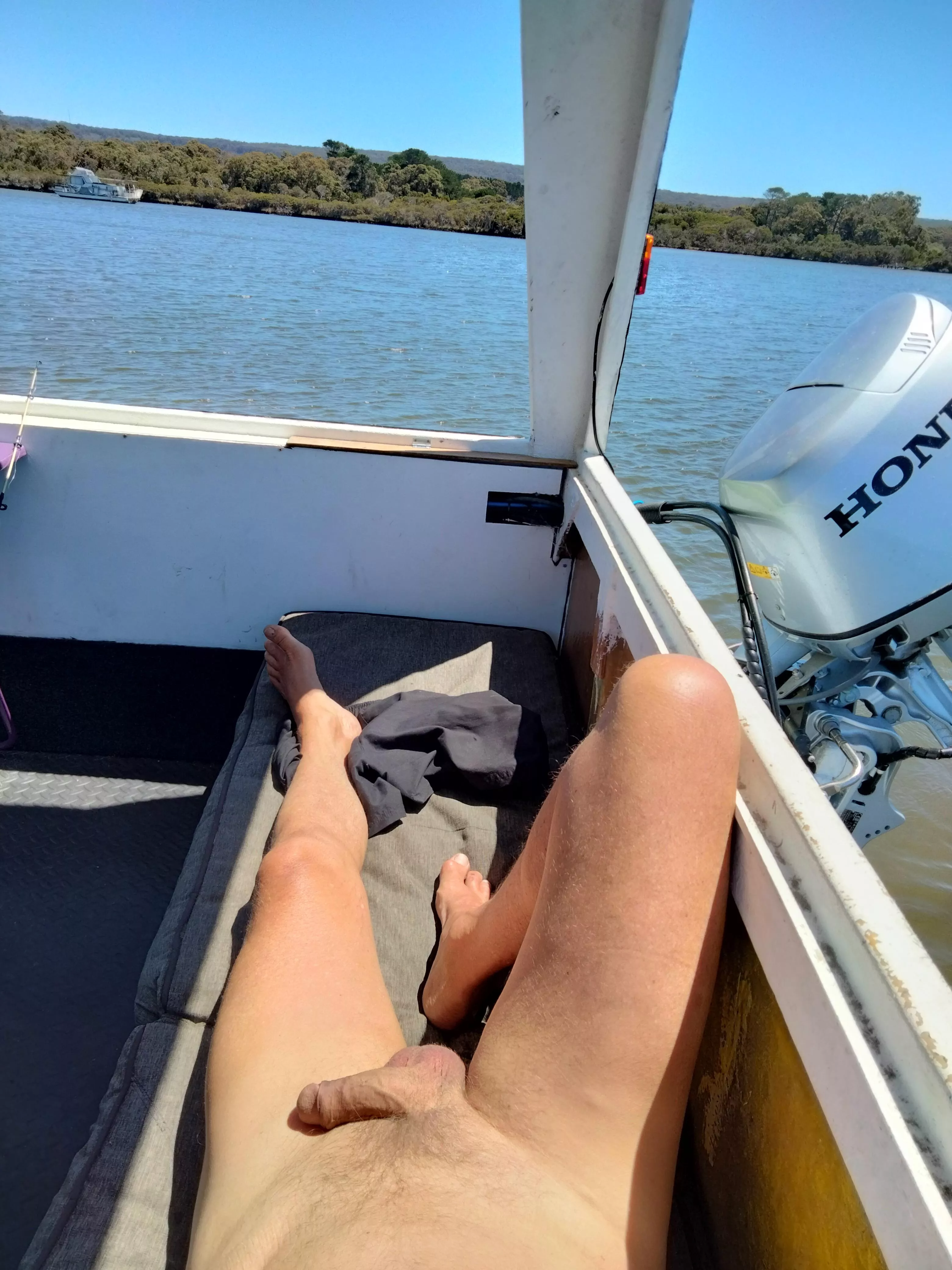 Love the sun after a long winter 🚣