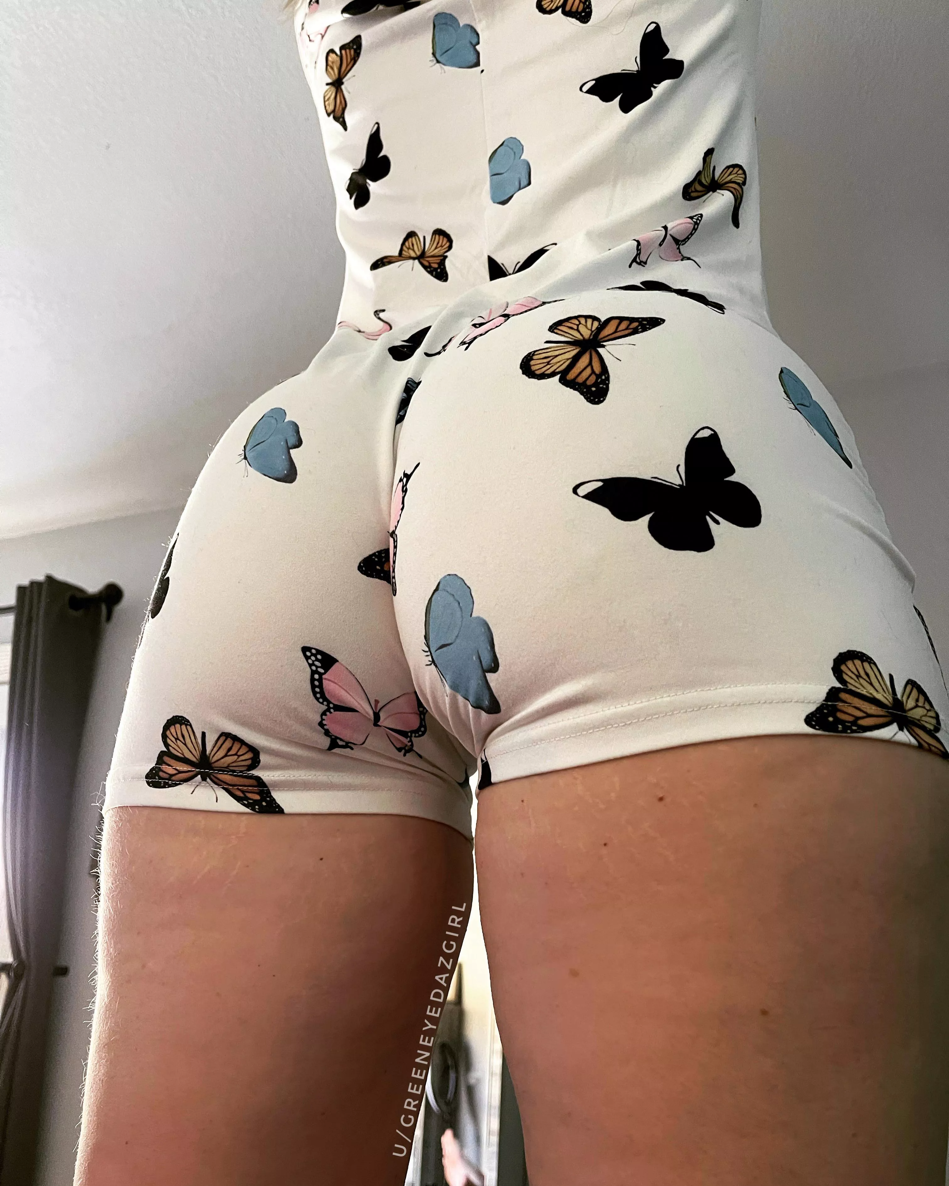 Love the way this romper hugs my booty!