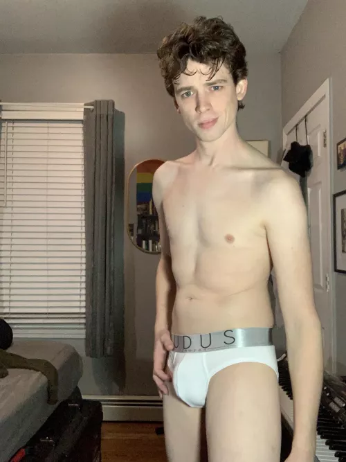 Love these white briefs!