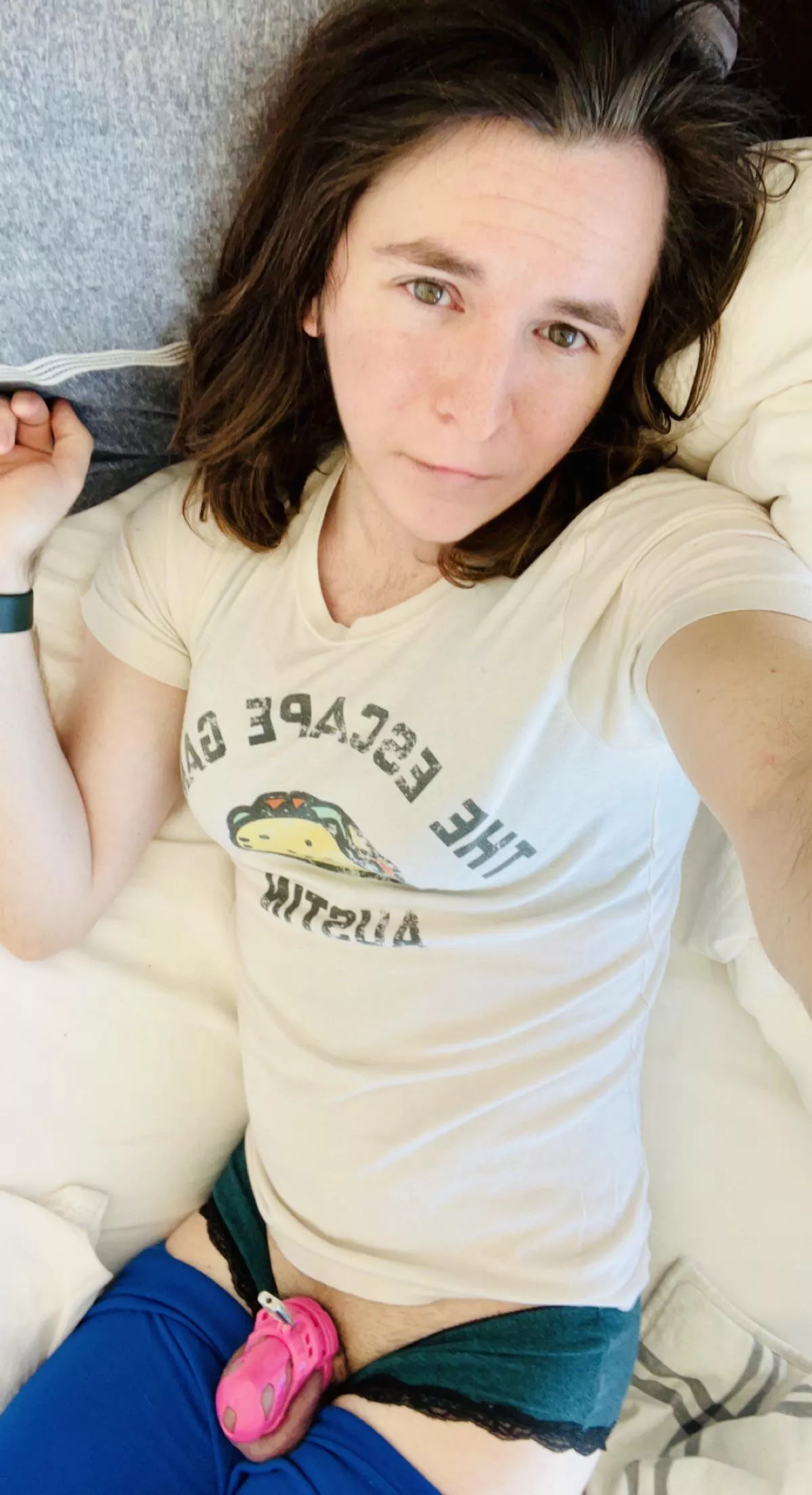 Love waking up caged 😋🥰