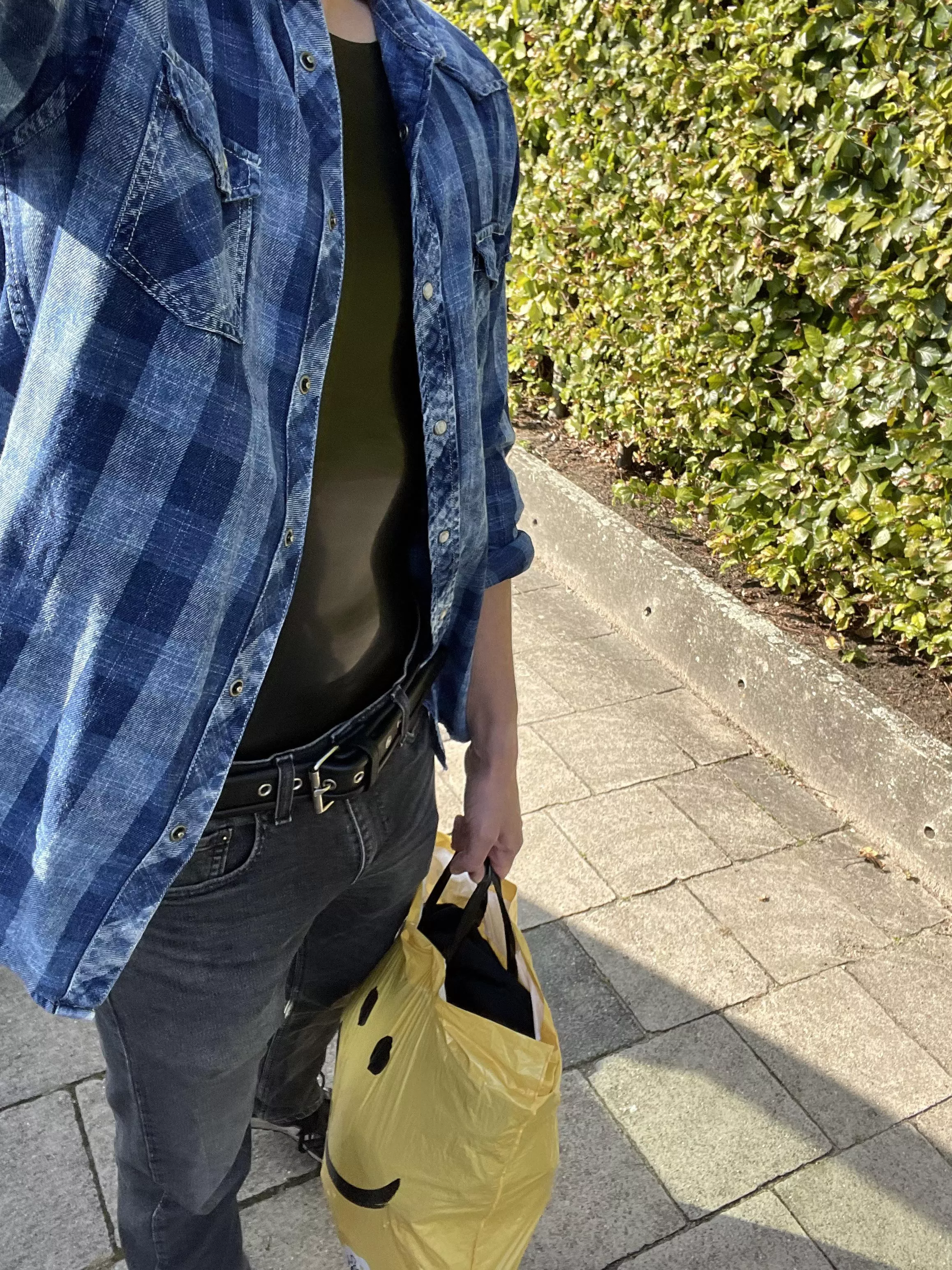 Love wearing latex while doing groceries shopping… Love wearing latex while doing groceries shopping…