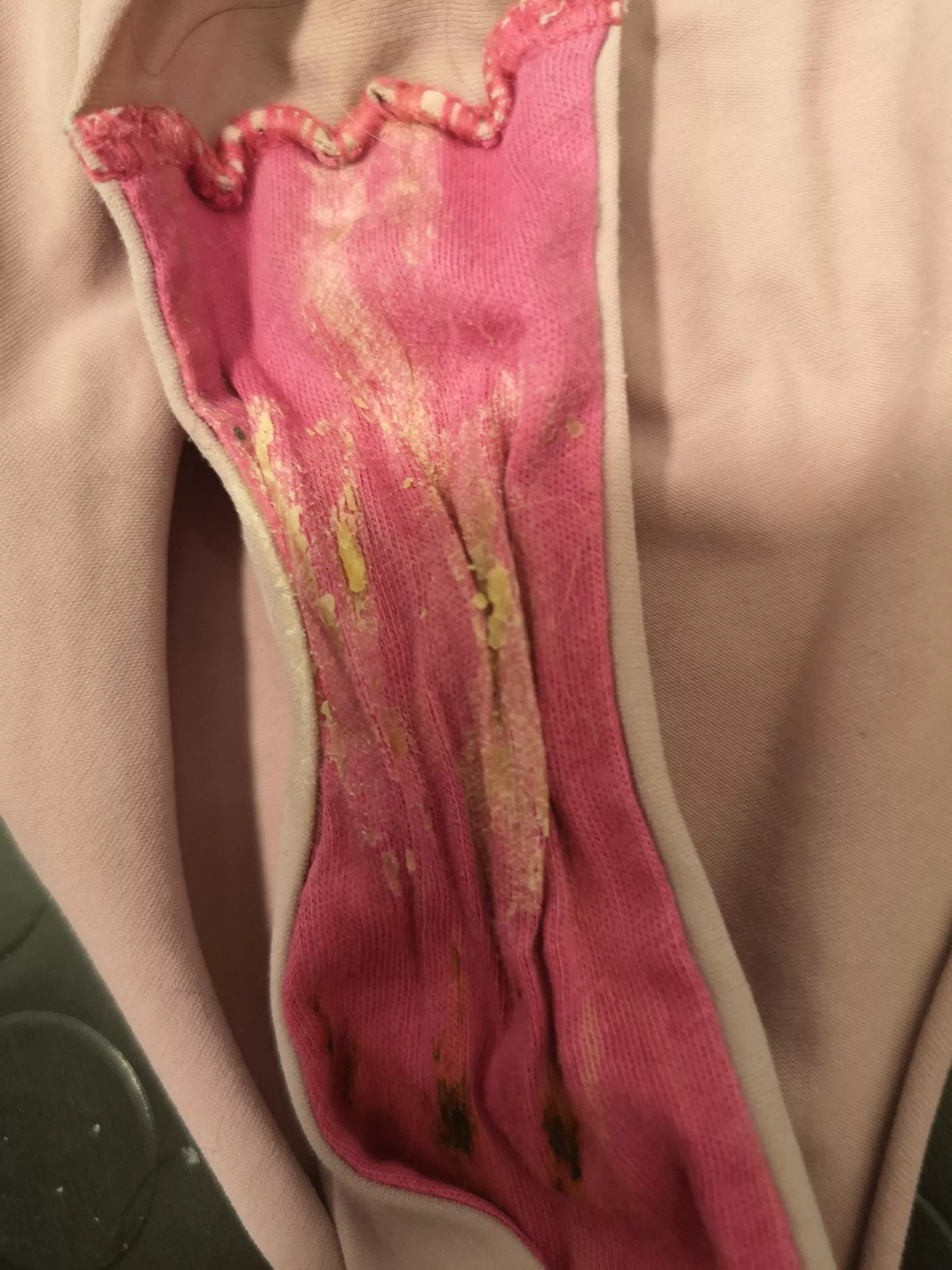 Lovely panty from my girlfriends wet cunt. Used for 3 days 😍