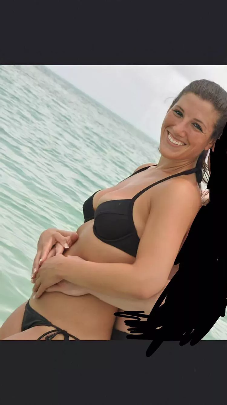 Loving this milf right now