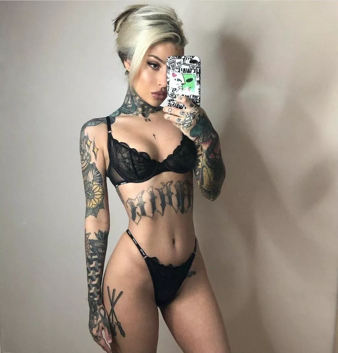 Lucinda🕸 (@lucindajoya) [instagram]