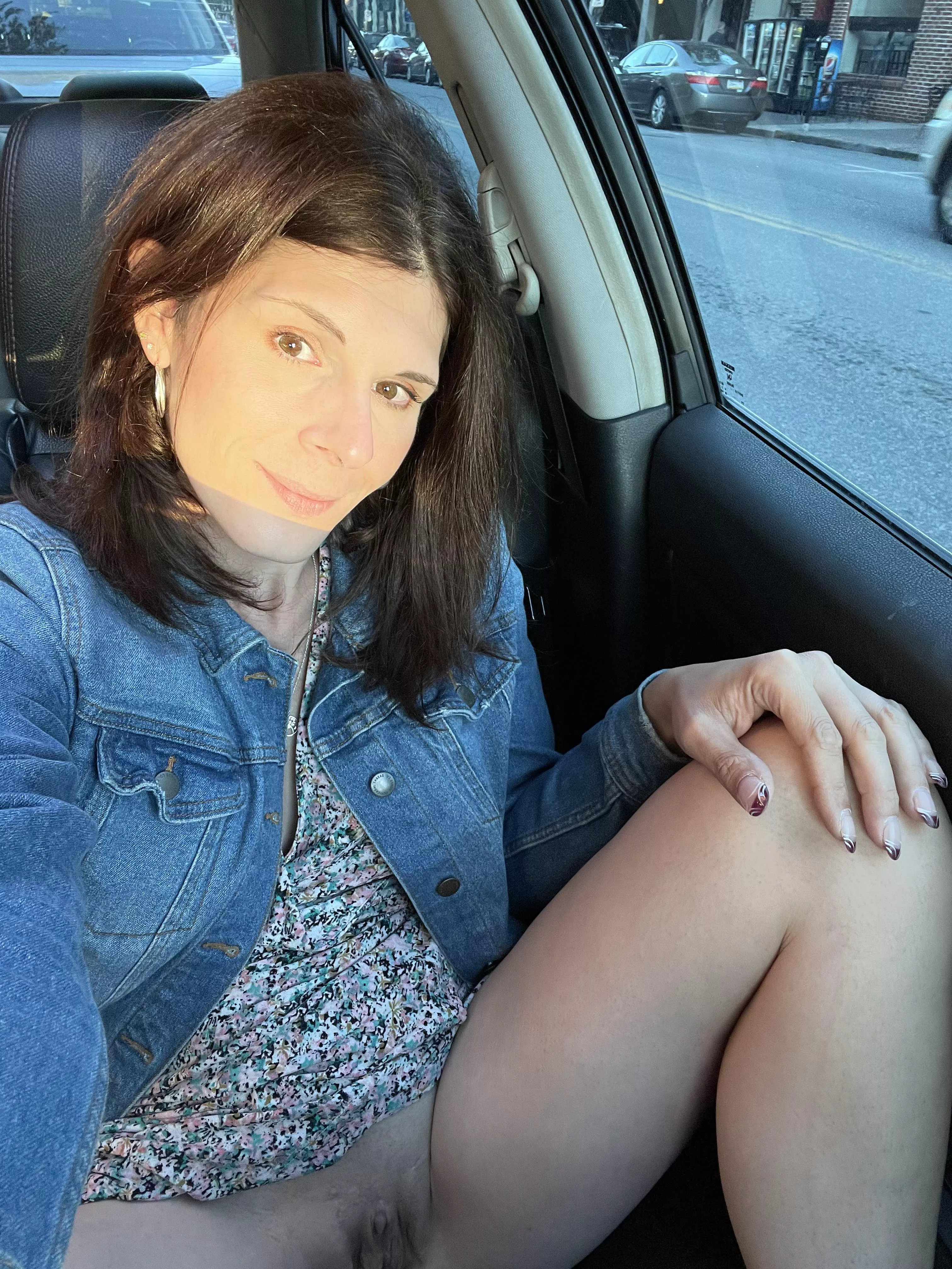 Luckily it’s not to cold yet,so here is a little flashing for you (39F) Luckily it’s not to cold yet,so here is a little flashing for you (39F)