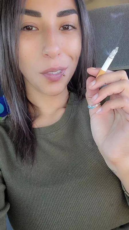Lunch break smoke π¬