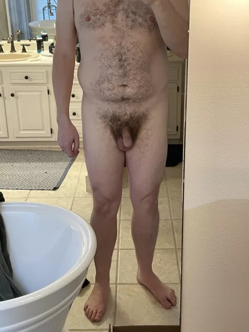 [M, 36, 6’4”, 228 lbs.] fresh out of a midday shower. Merry Christmas to all!