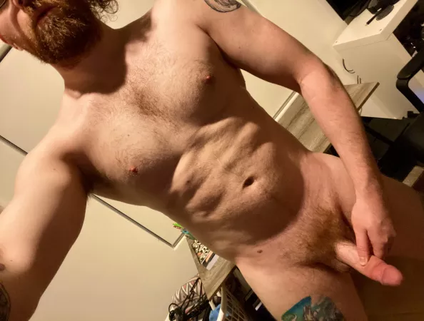 (M) 6โ7โ and built like a marble statue
