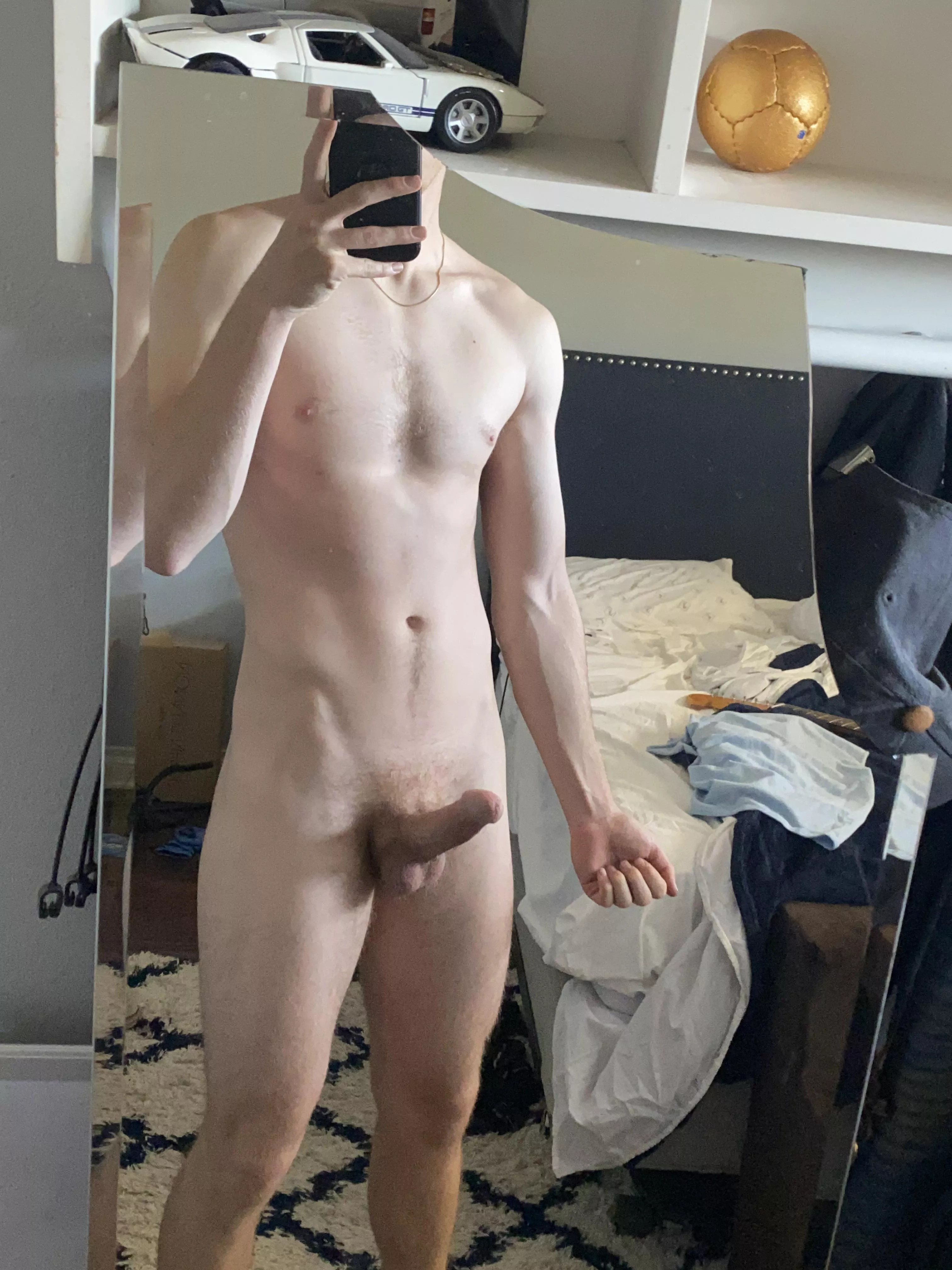 (M) about to be 20 been working on the physique (M) about to be 20 been working on the physique