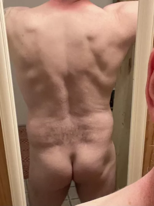 [M] All thise pull-ups are starting to pay off.