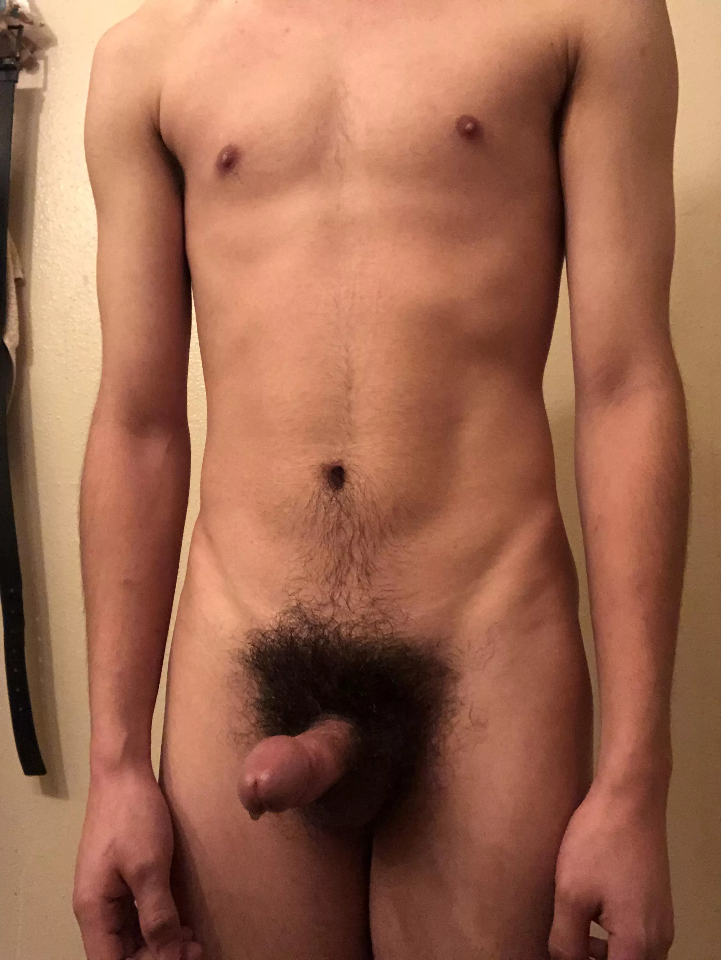 [m] I’ve always felt insecure about my body, yet always kept the Grecian spirit.