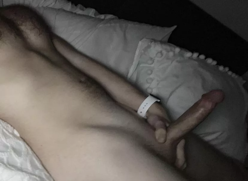 (M) post workout, come sit on it 🥵