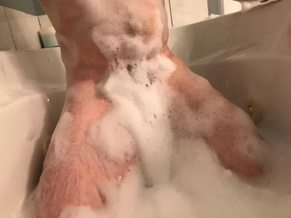 [M] saved by the bubbles?😏