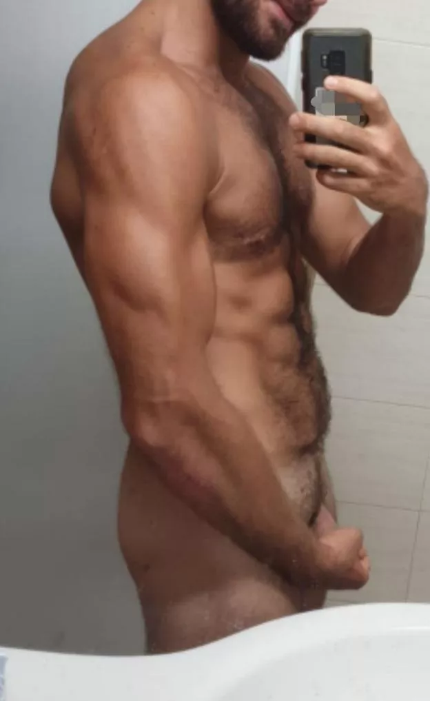[M] The most annoying thing about going from fat to fit And lossing 80lbs is the excess skin. What Do you think about the skin on my lower abdomen, surgery or not?