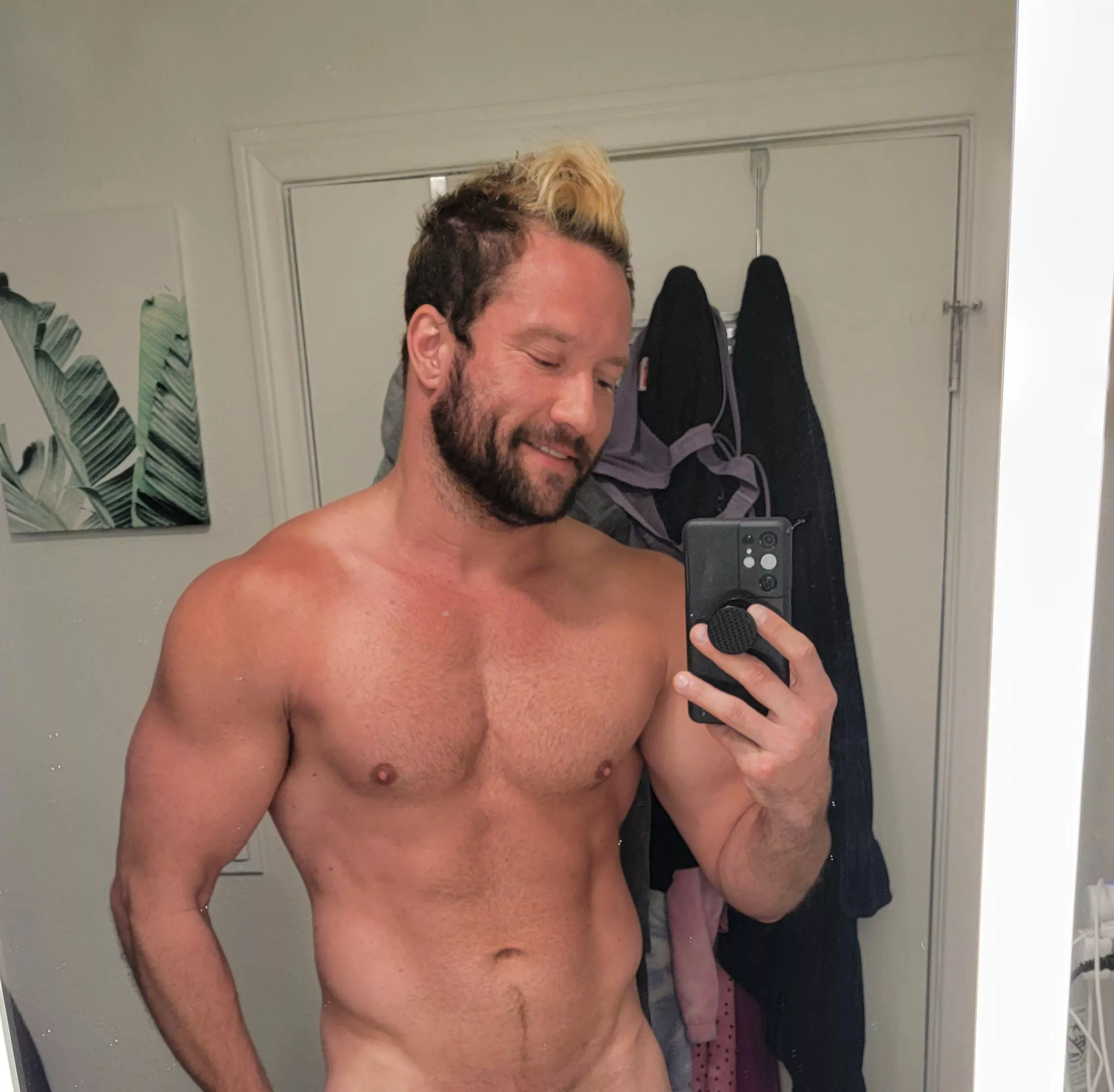 (M) trying to get to 7% body fat, what do you think 1-10? (M) trying to get to 7% body fat, what do you think 1-10?