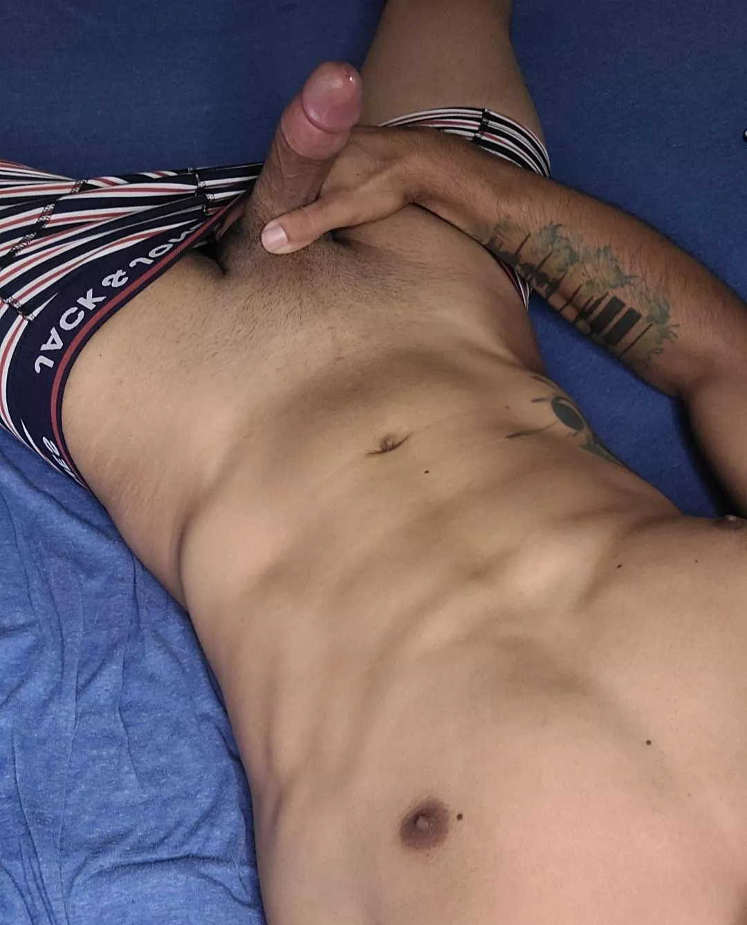 (M) UPs to help me out (M) UPs to help me out