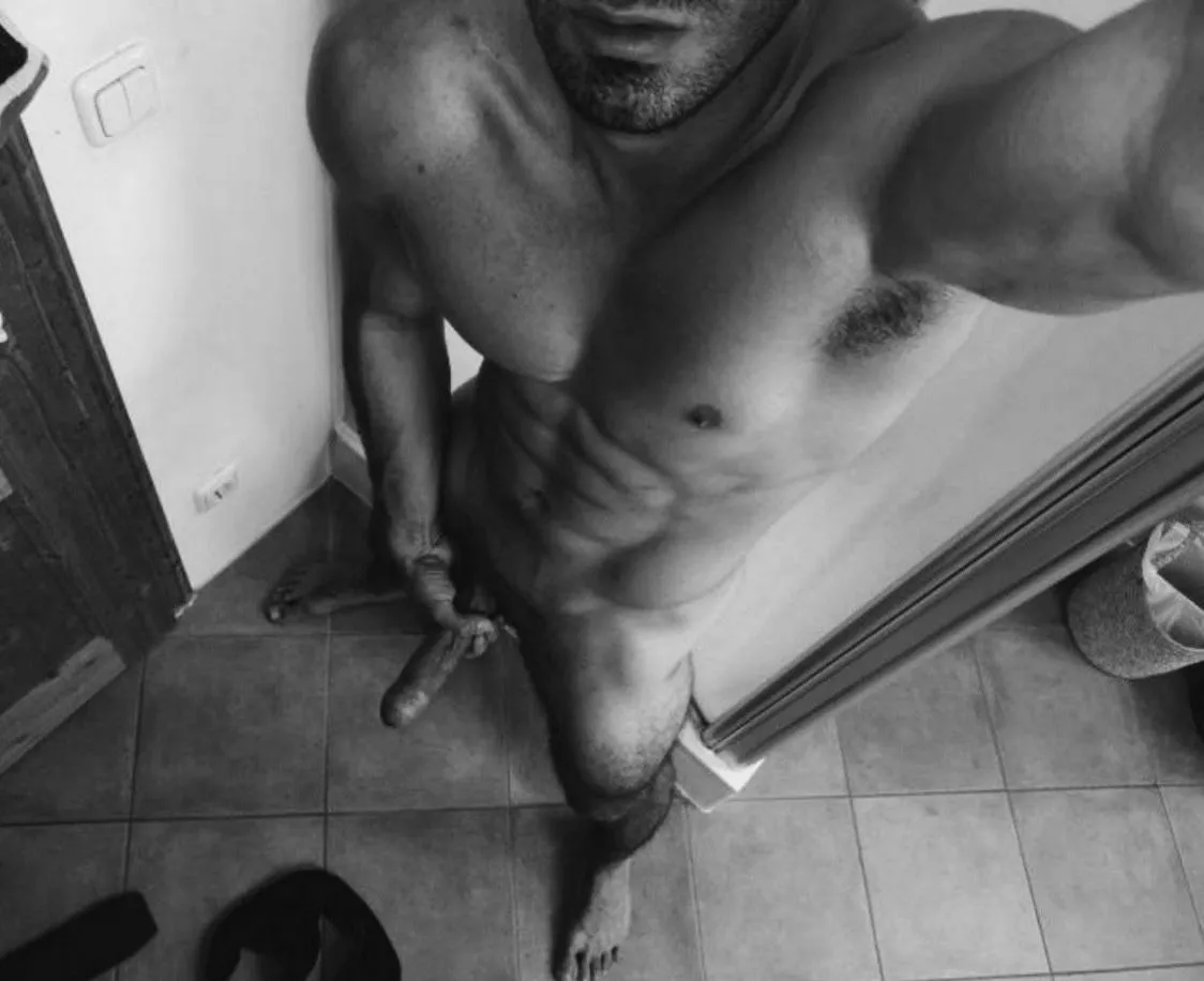 [M] Wanna work out with me?;)