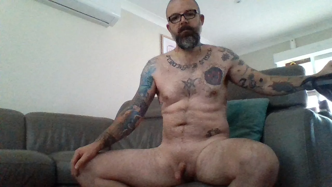 (M) would you rate out of 5? Male and female I don’t mind but I am straight (M) would you rate out of 5? Male and female I don’t mind but I am straight