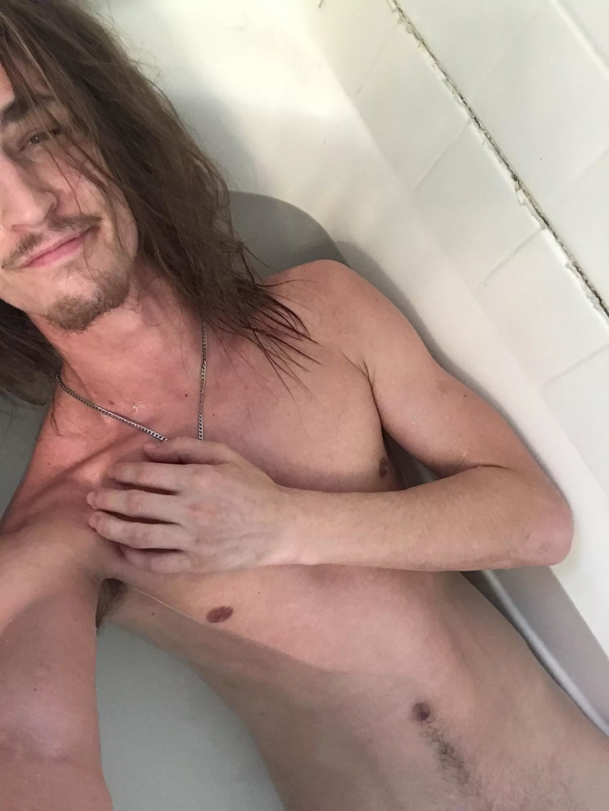 [M/23] I’m hoping to start an OF so if you follow me here and send a chat I’ll have something special for you😈