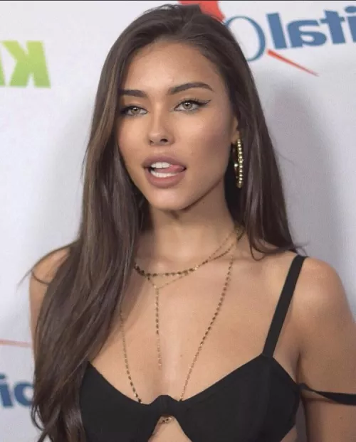 [M4A] looking to be used as a slave. I’ll do whatever you want whenever you want as long as you tell me what to do. Got some limits but other than that nothin (not playing as Maddison)