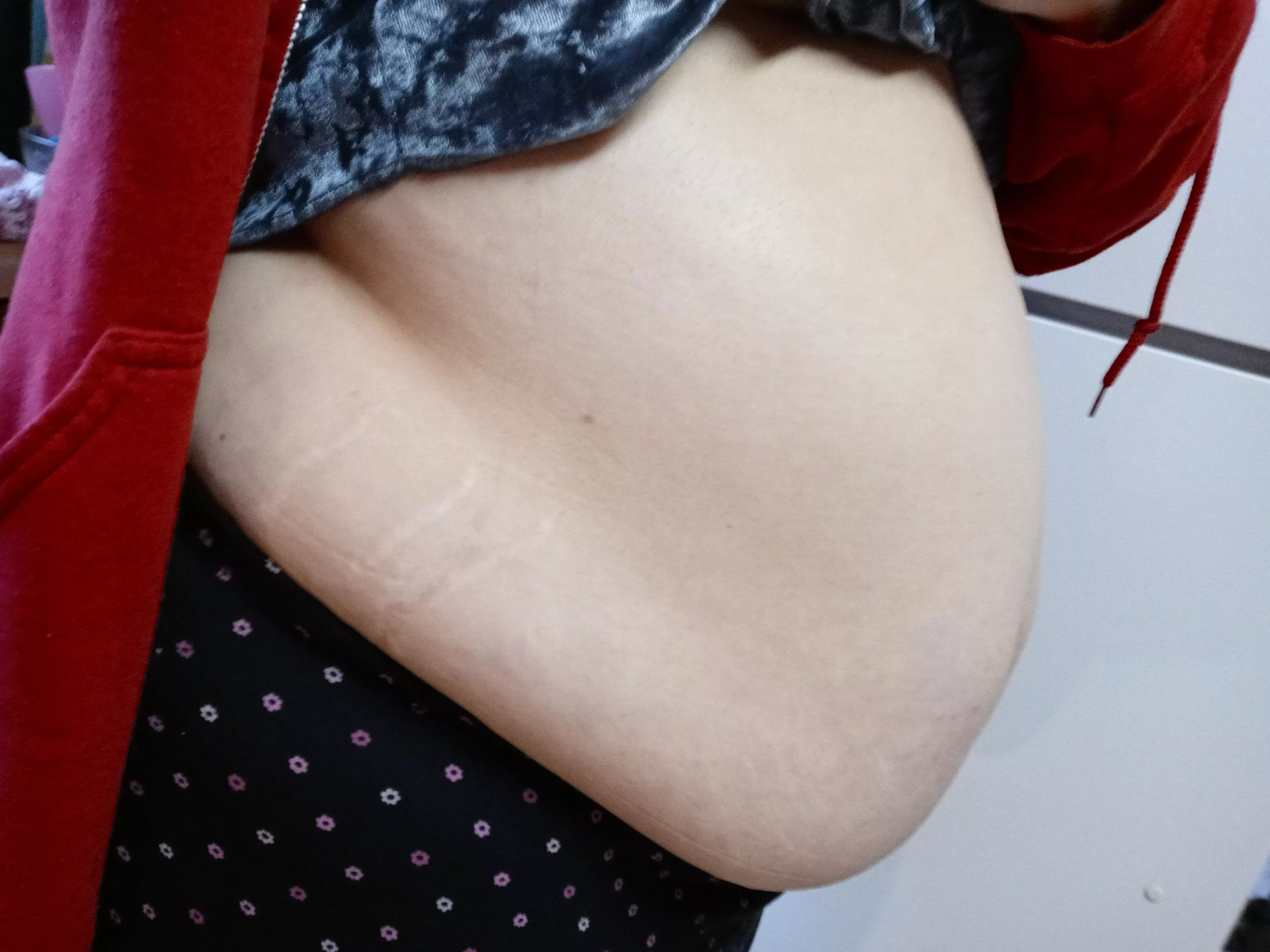 Mac n cheese is so filling, I may have to grab some more 🐮😊