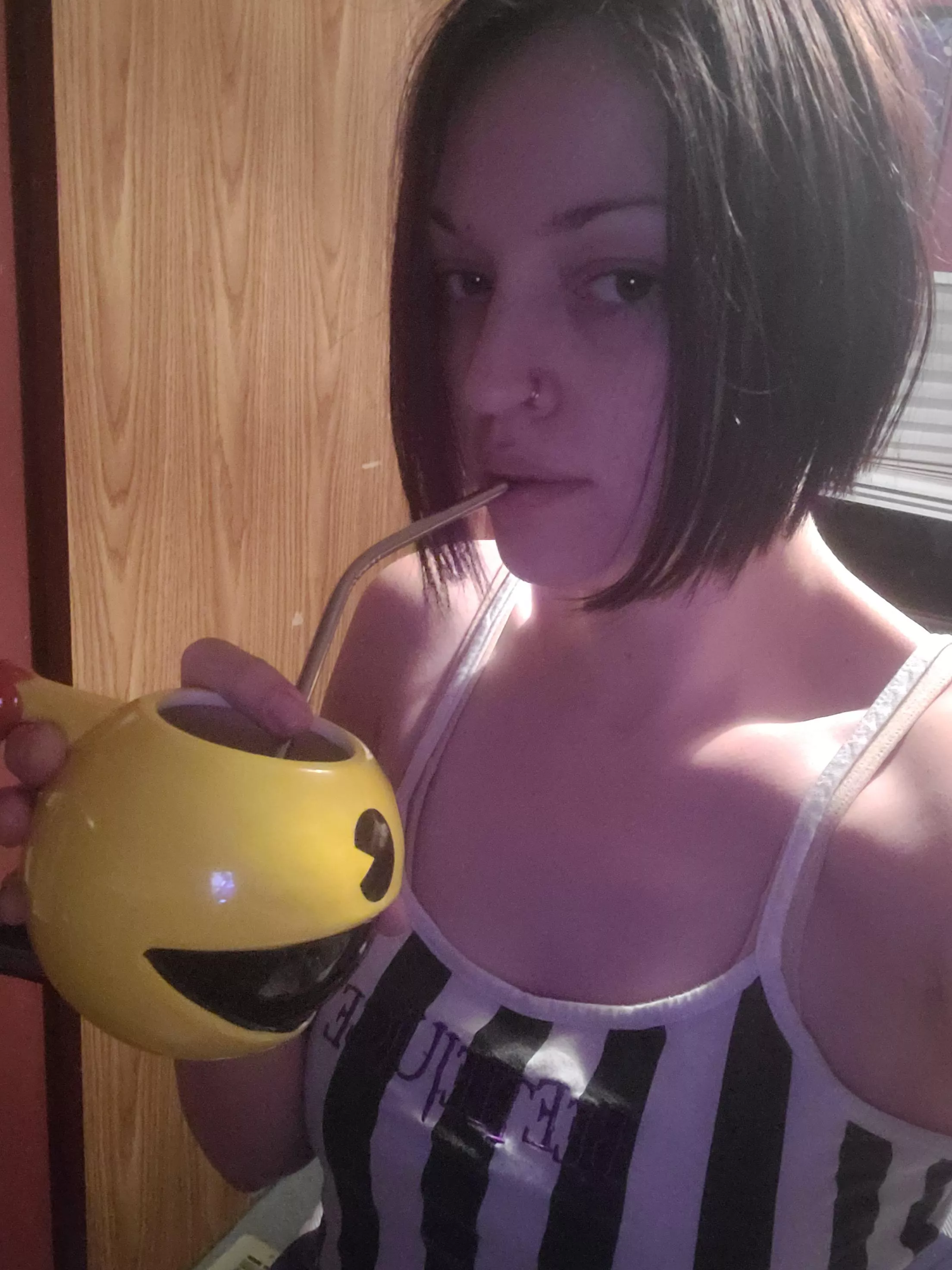 made it to almost Friday and has warm sipsip and smokey set up happy kitten noises 🥰😘😍