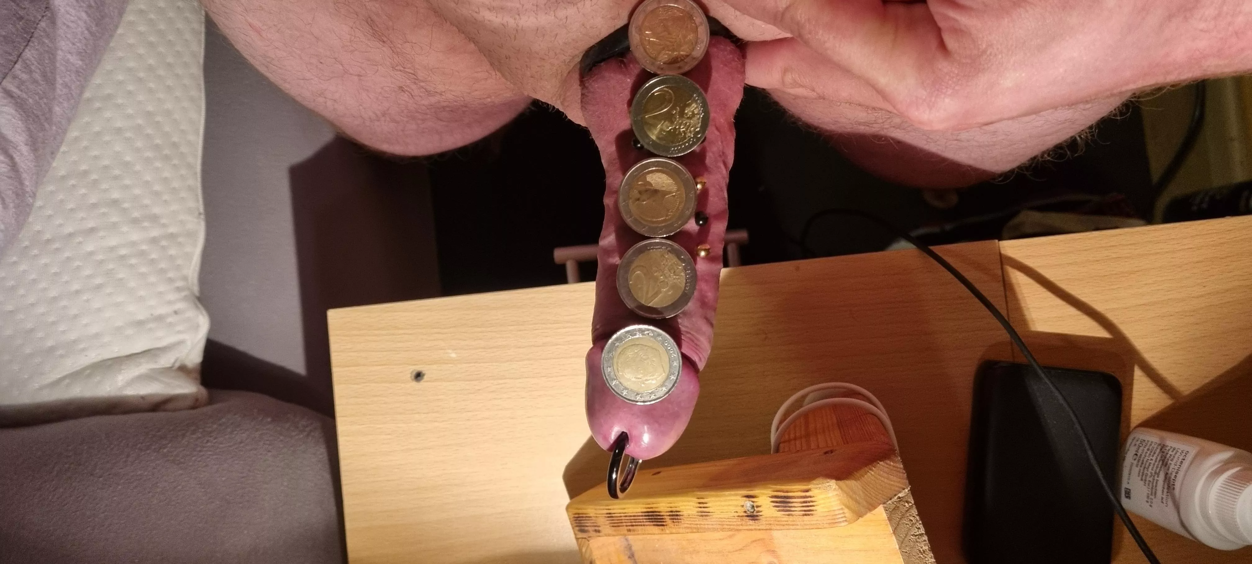 made with 2 euro coins. would need american quarters sized accordingly