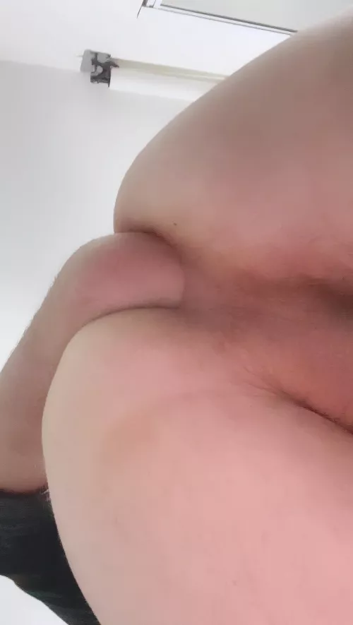 Make your hand disappear 🤜🏻