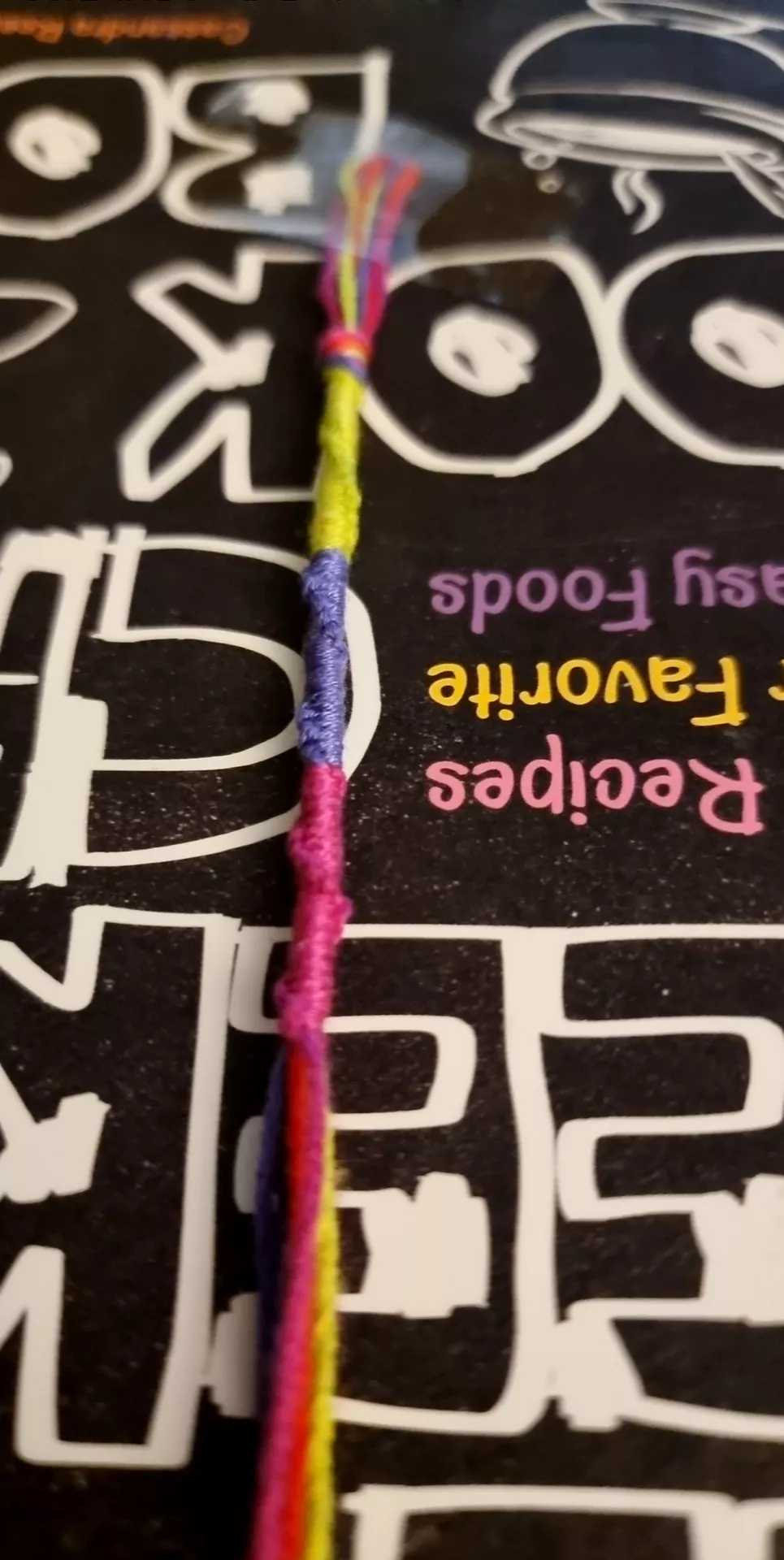 Making bracelets 🥰 hehe I love crafting in little space.