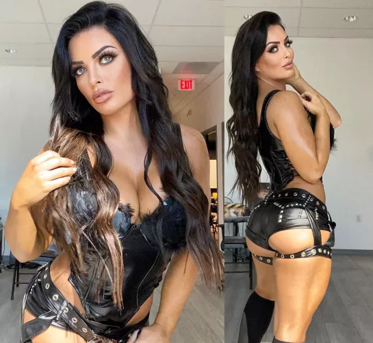 Mandy is such a fucking babe