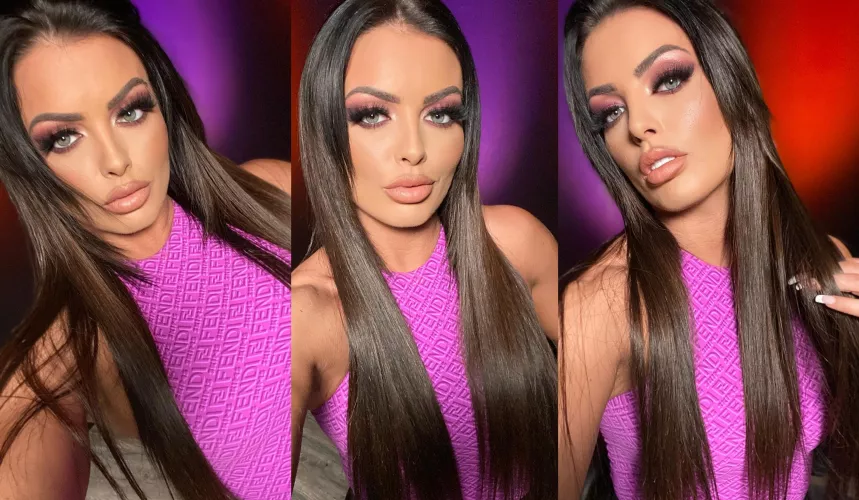 Mandy Rose is so HOT