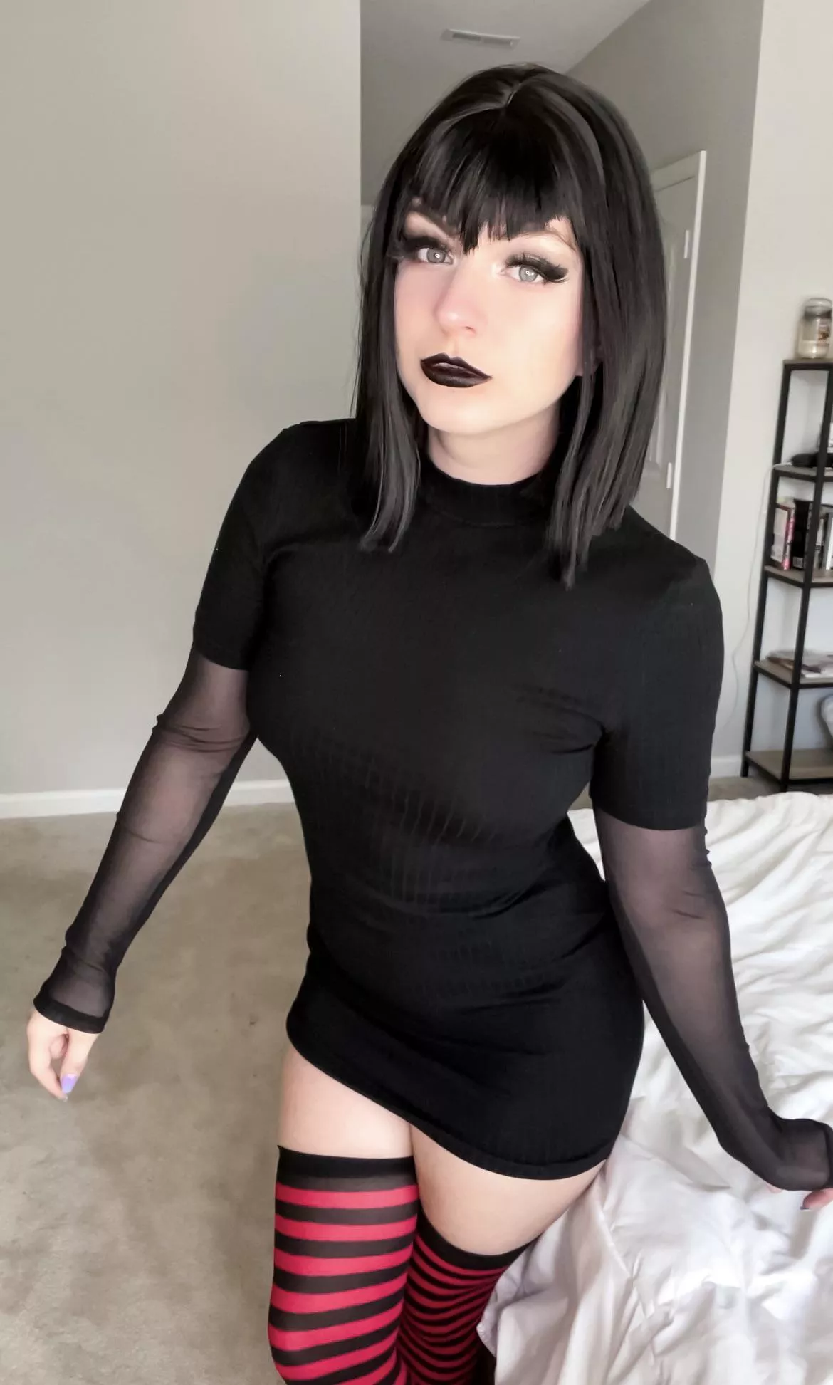 Mavis Dracula by shakethatashe