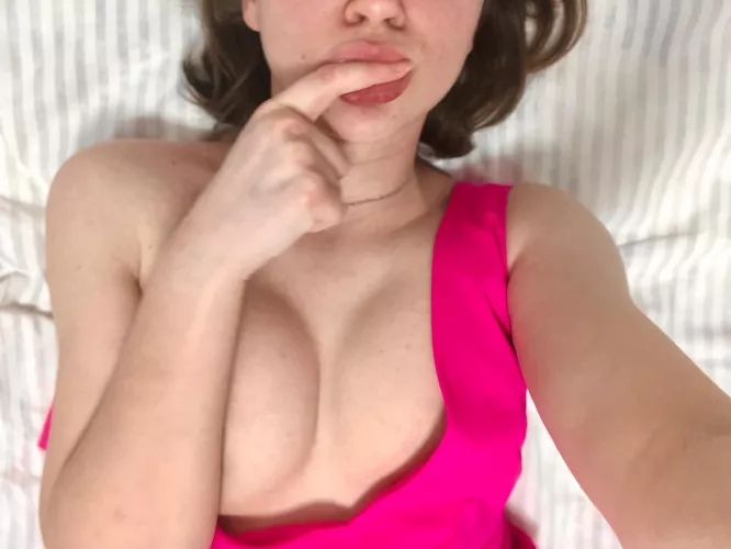 Maybe I look starving but I canβt even handle a thick cock π₯Ί