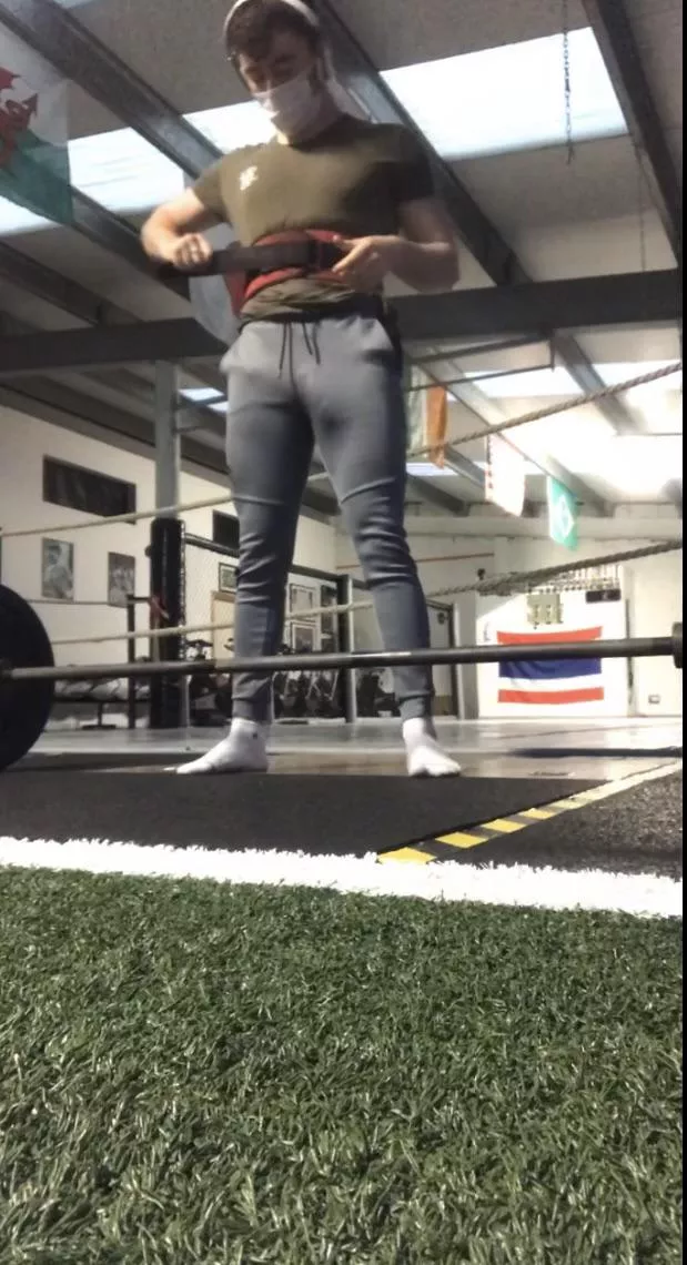 Maybe I should’ve worn jocks to the gym Maybe I should’ve worn jocks to the gym