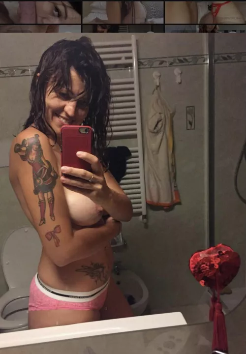 me and my boobs after shower๐๐ฆ๐ฆ