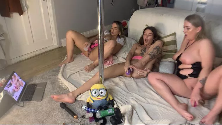 Me and my friends had the best time 💦🍭🐱