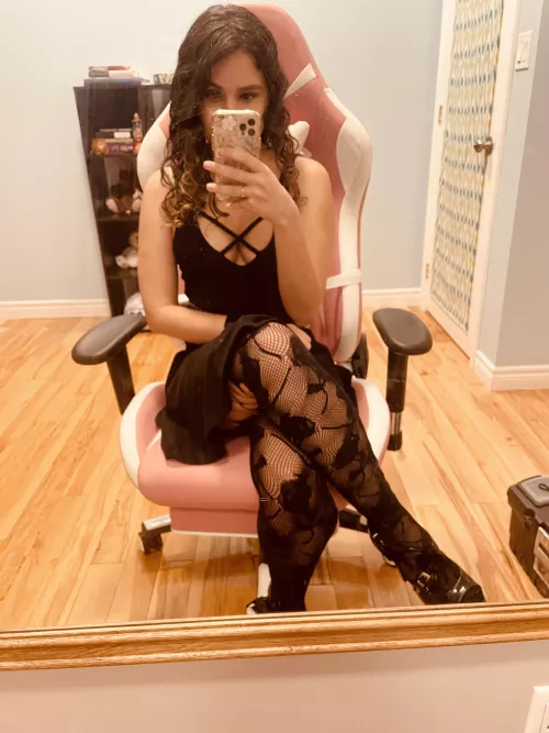 Me and my pantyhose obsession are unstoppable ☺️