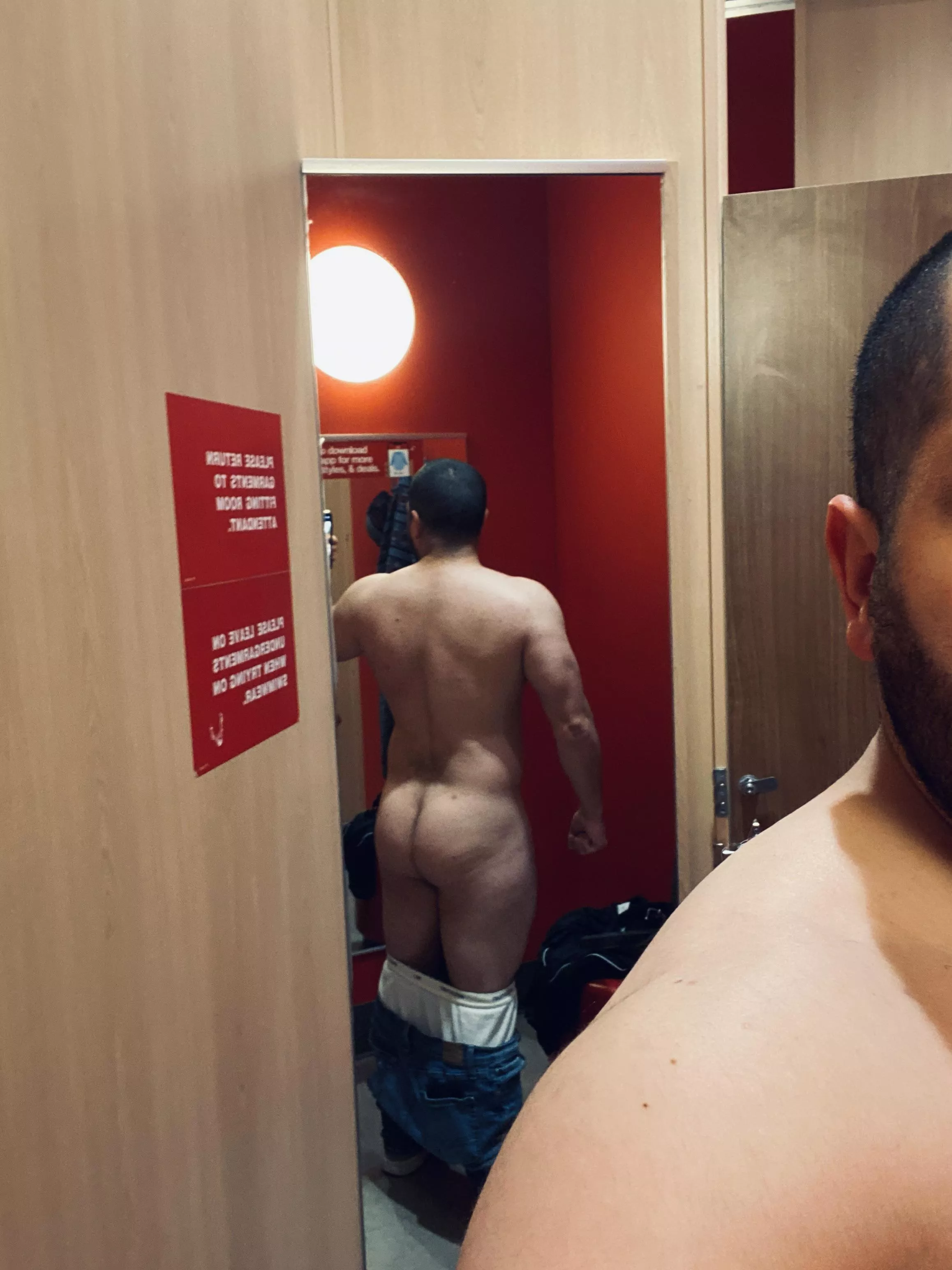 Meet me in the dressing room