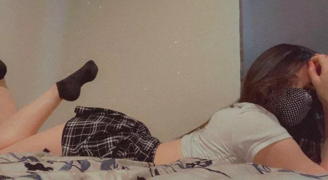 Meet my wife! She just started her onlyfans and it's a turn on for me when she gets to show off her body🥵. Free to subscribe and you won't be disappointed 😈