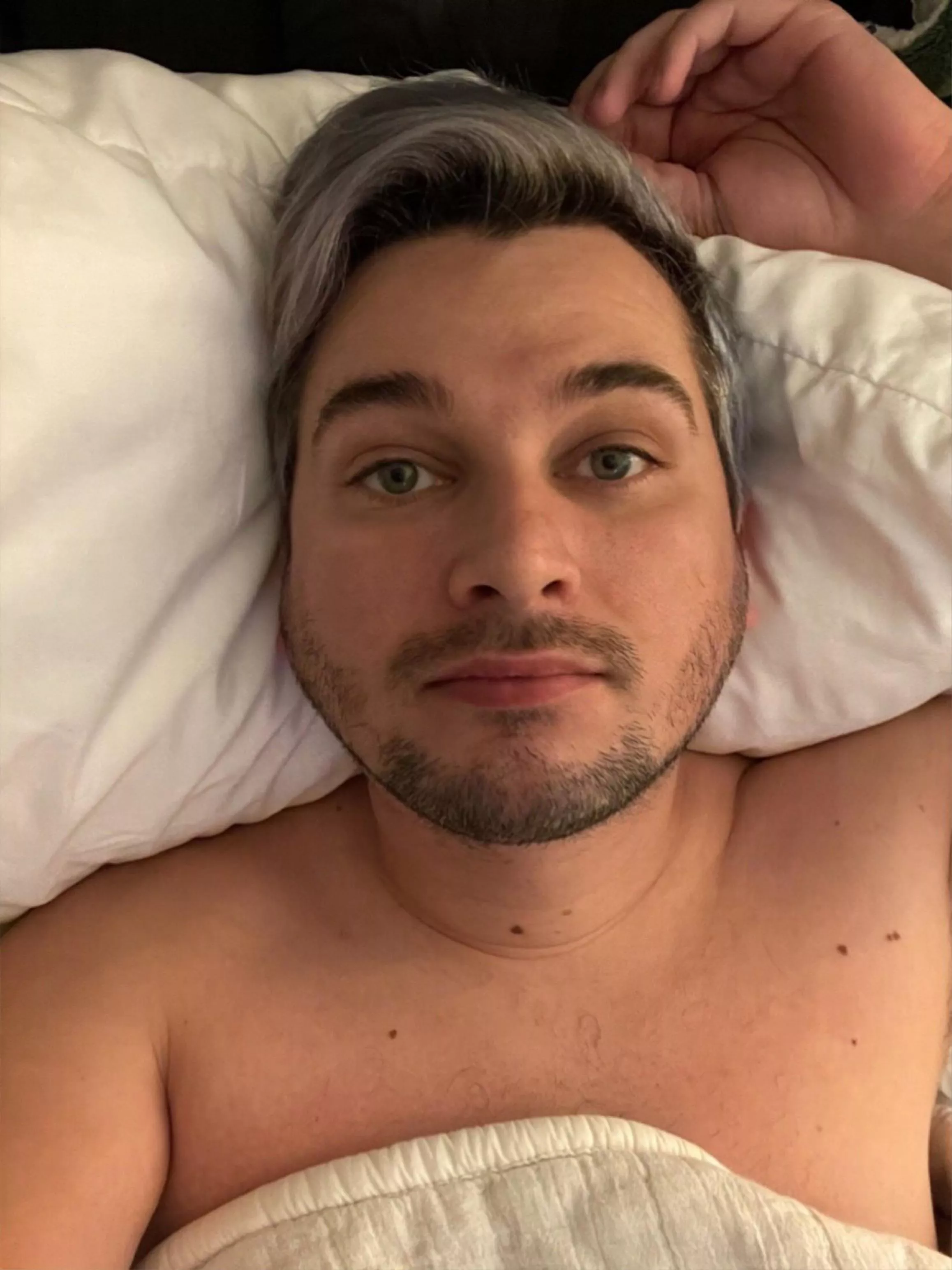 Merry Christmas!! Just got an Xbox looking for any recommendations and new friends.