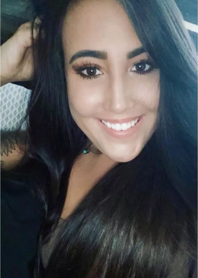 Message me if you have a big cock and want to cocktribute her for her nudes