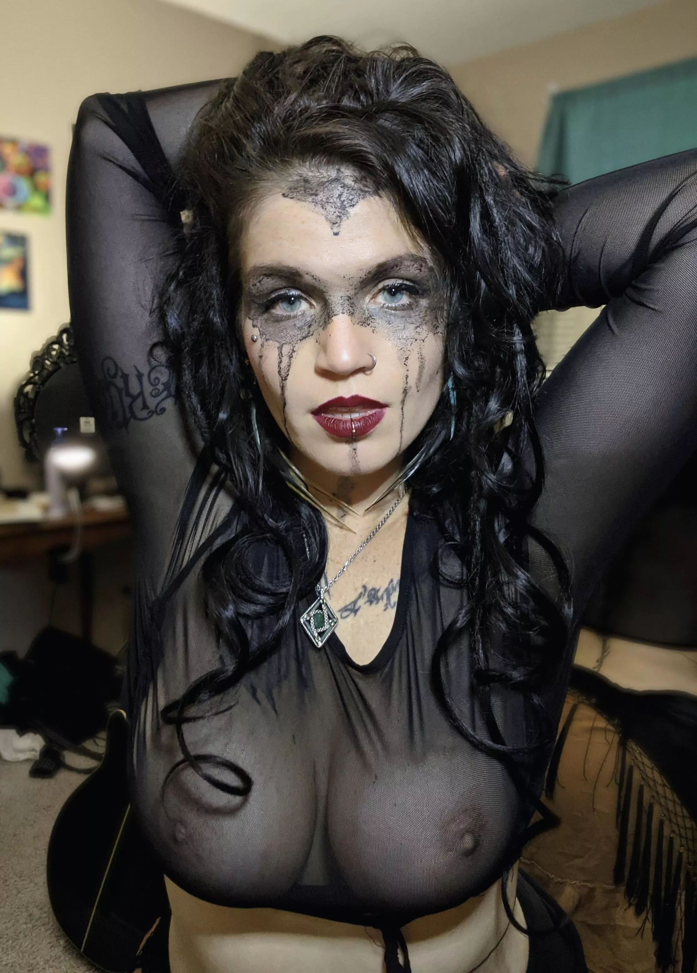 Messy domme vibes here;)