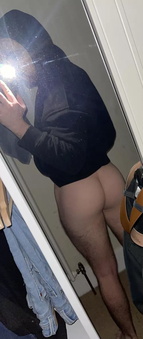 Messy room, tidy cheeks