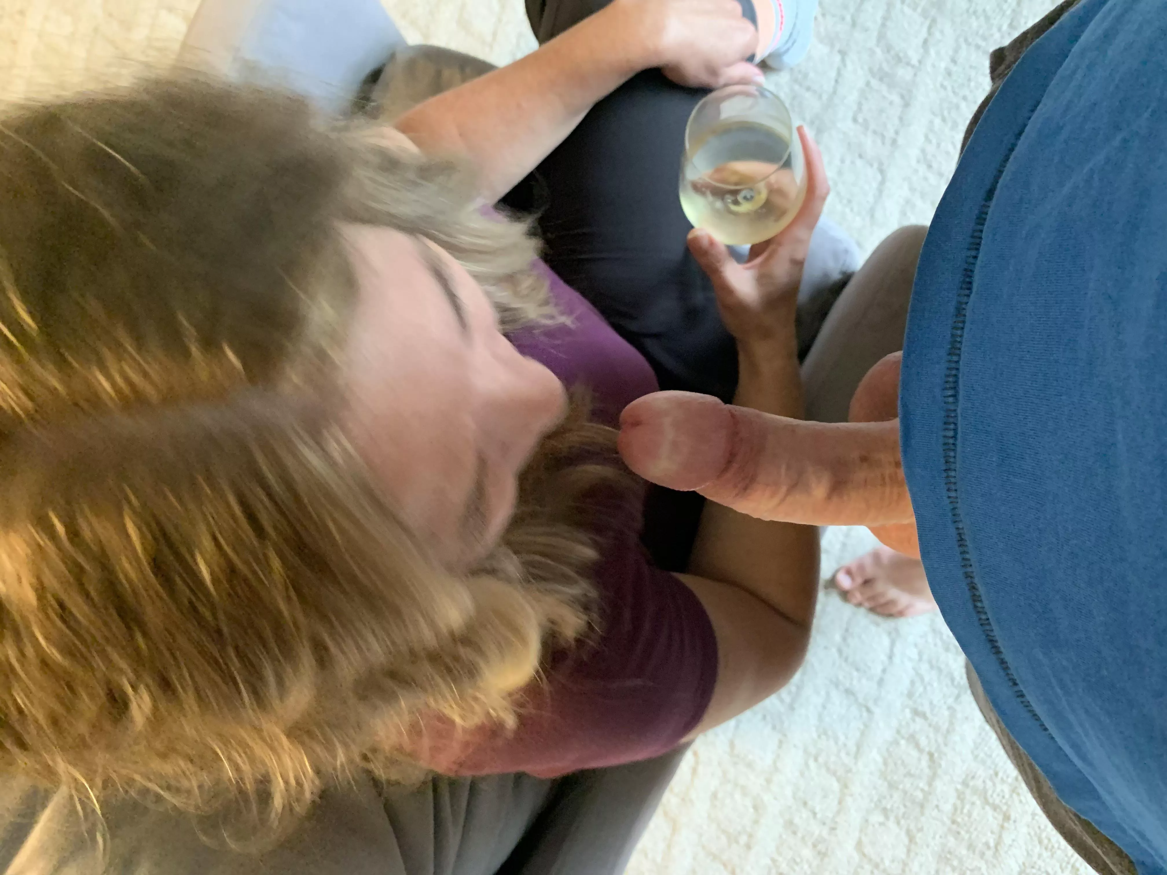(Mf) Afternoon wine with something extra! (Mf) Afternoon wine with something extra!