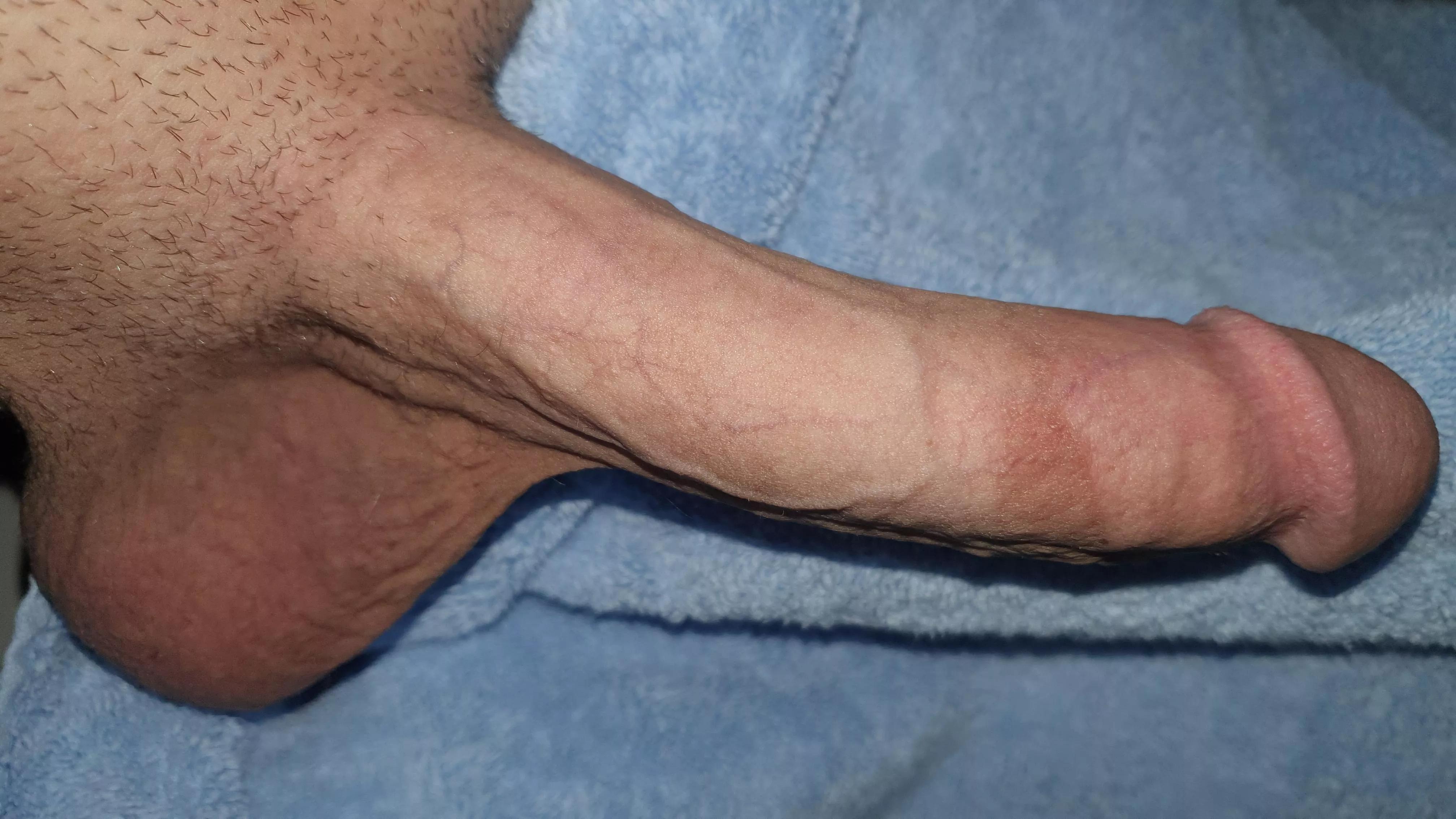 Mhm. Give me a hand ?