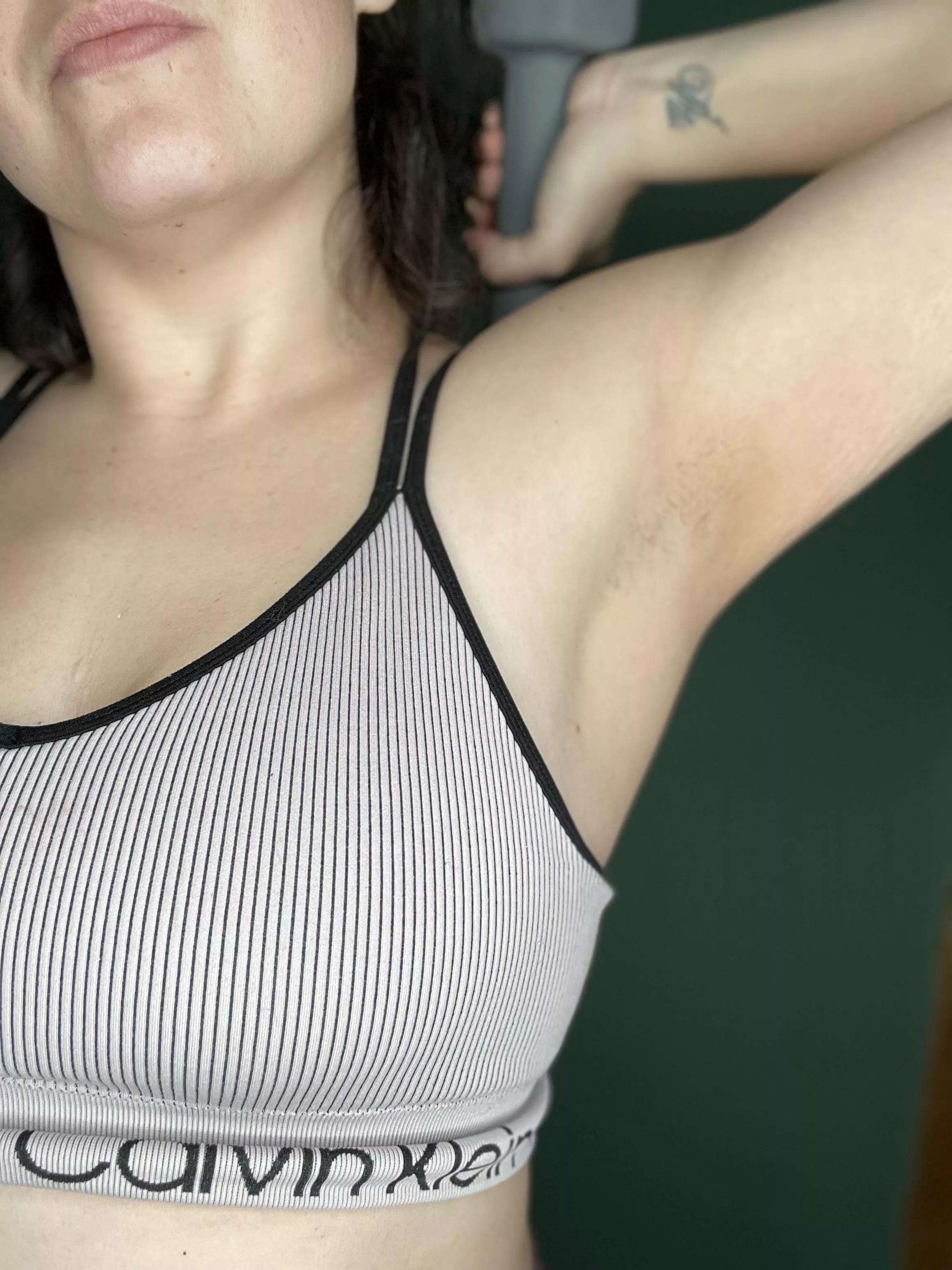 Mid workout selfie for you 🤗