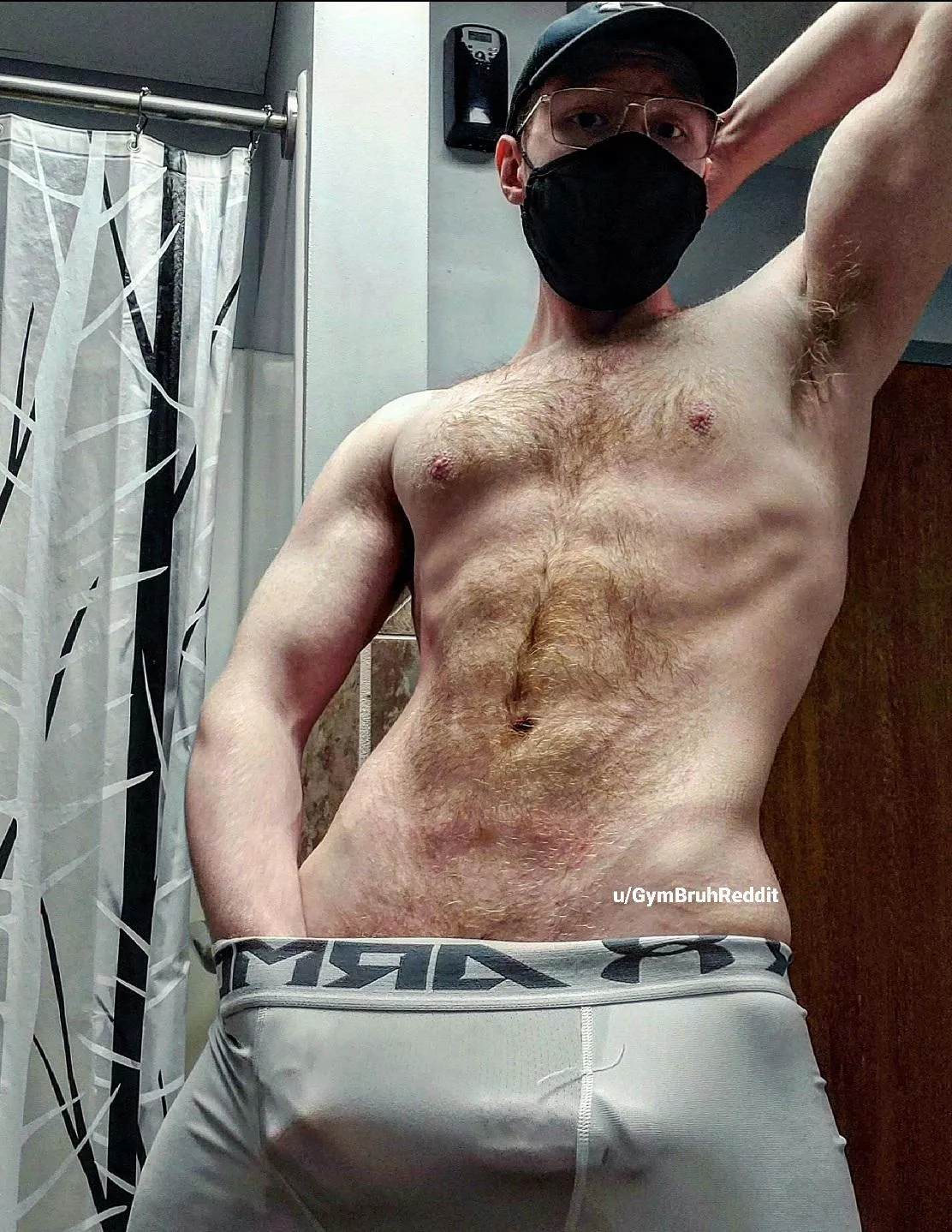 Mid-workout Bulge, meet me in the locker room🤤😈