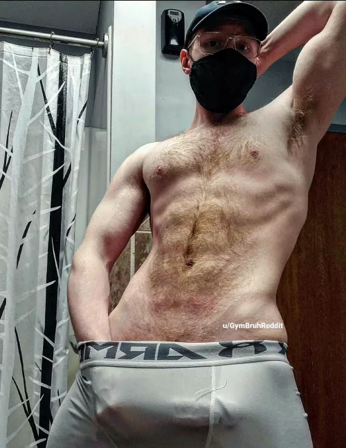 Mid-workout Bulge, meet me in the locker room bro 🤤😈