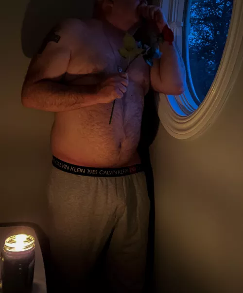 Mild Monday Early Morning Welcoming Committee 🌹